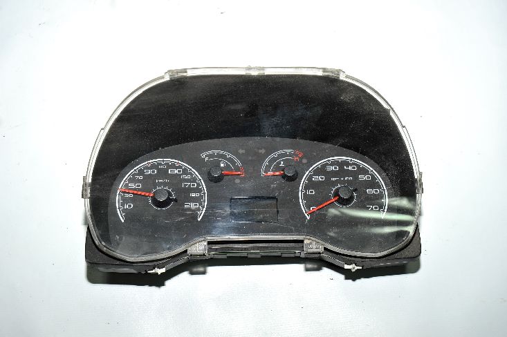 500 X ÇIKMA YEDEK PARÇA FİAT ÇIKMA YEDEK PARÇAPUNTO KM SAATİ   (51)